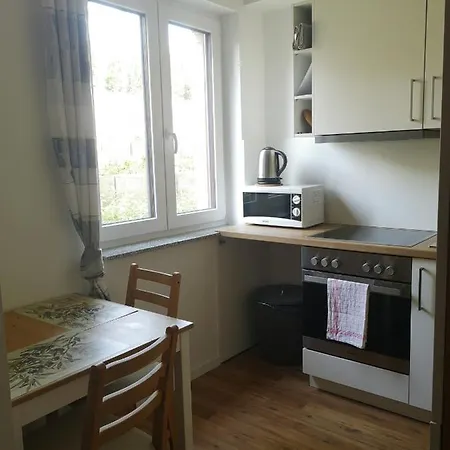 Schones Souterrain In Apartment *