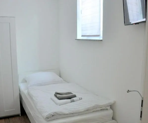 Schoenes Souterrain In Falkensee